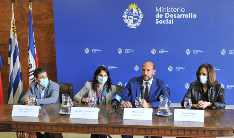 Mides firma acuerdo para promover inclusión sociolaboral