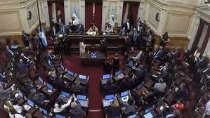 Con apoyo opositor y sin Cristina Kirchner en el recinto, el Senado convirtió en ley el acuerdo del Gobierno con el FMI
