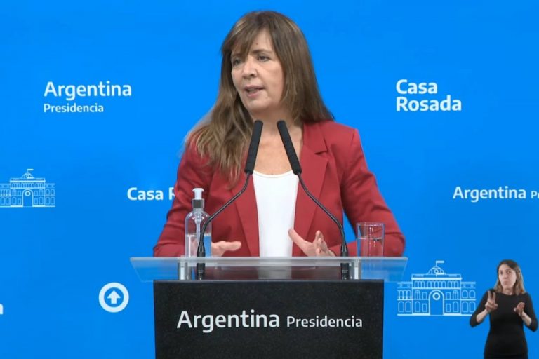 El Gobierno minimizó las opiniones de La Cámpora y afirmó que está «concentrado en el crecimiento inédito»